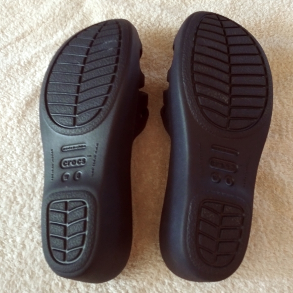 Crocs - Picture 2 of 4